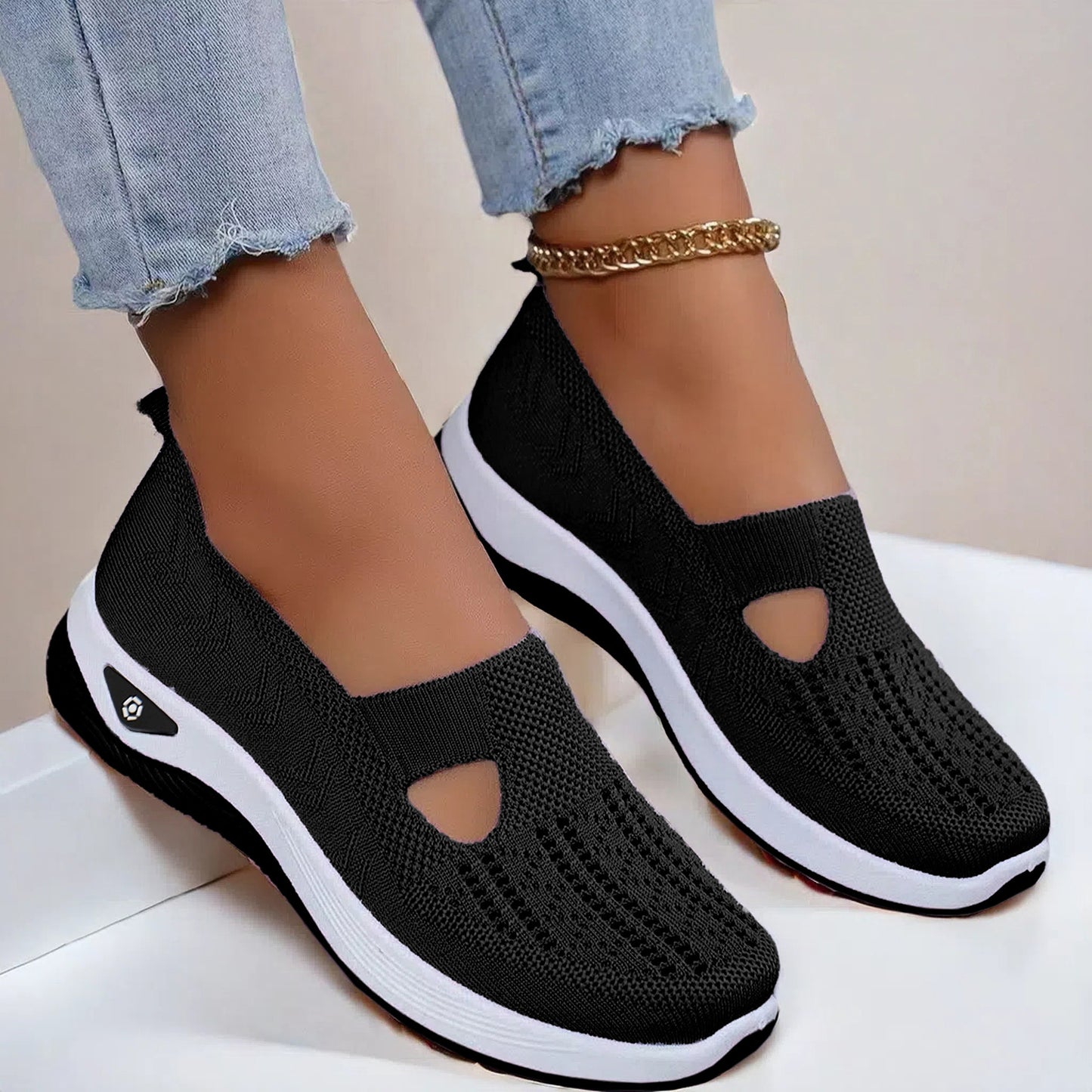Women's Mesh Breathable Non-slip Flat  Soft Bottom Shoes