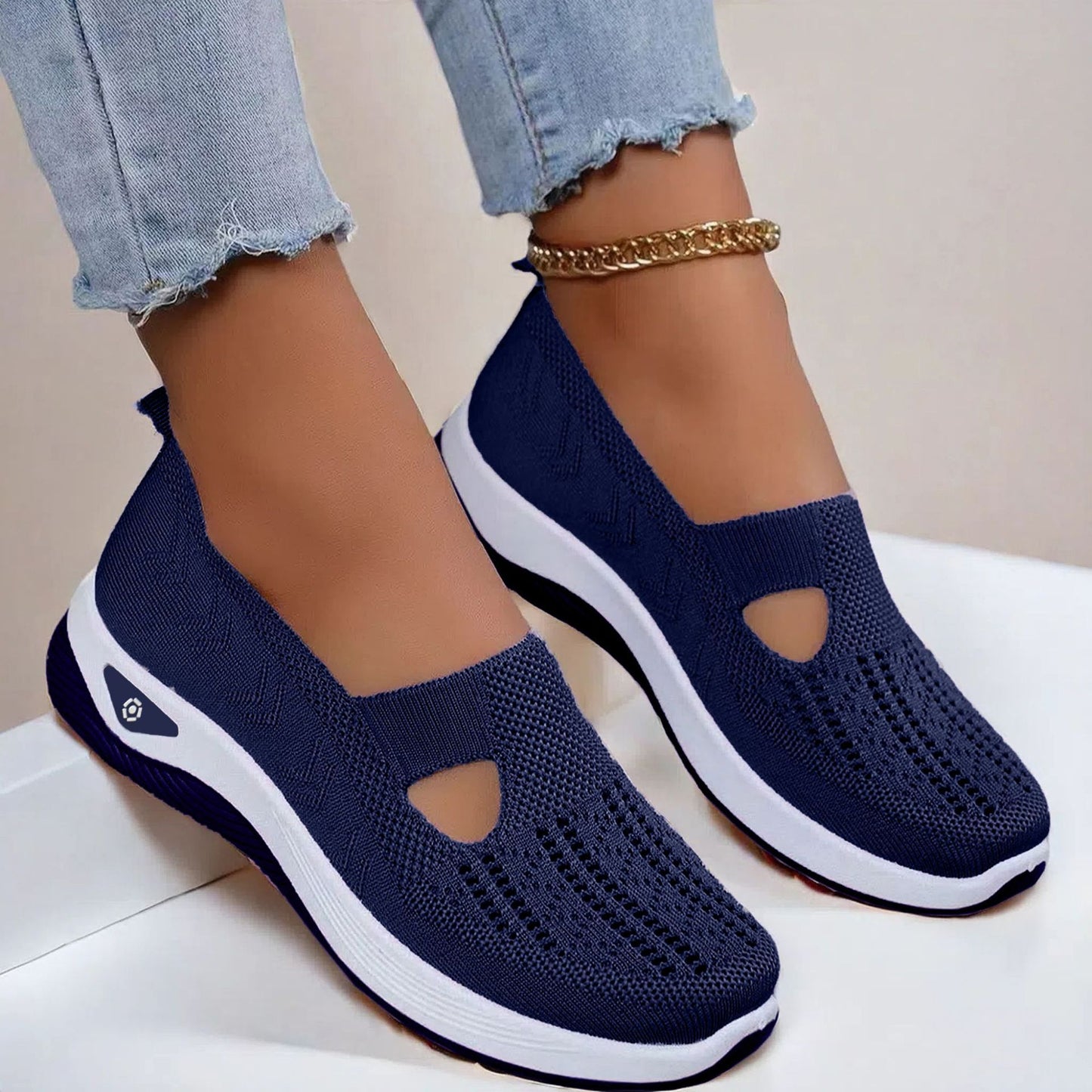 Women's Mesh Breathable Non-slip Flat  Soft Bottom Shoes